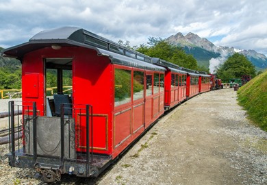 The End of the World Train Tren Fin del Mundo