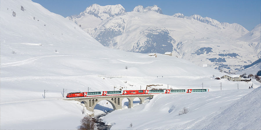Experience the Glacier Express in winter