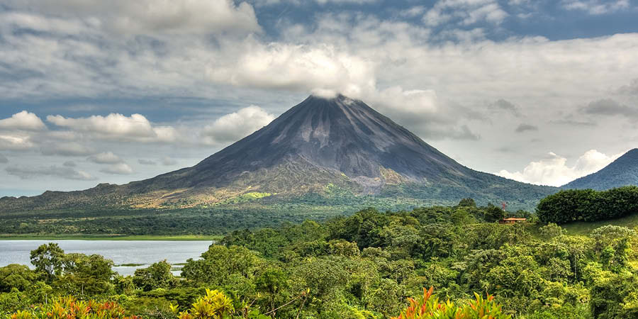 Visiting the lava fields of Arenal Volcano